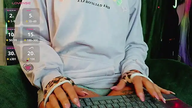 Summer_XO live sex cam