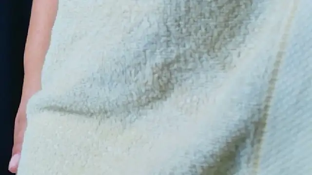 hotlatinateacher's cam snapshot