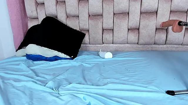 Emma_Evelyn's cam snapshot