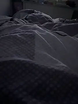 HornyStev19's cam snapshot