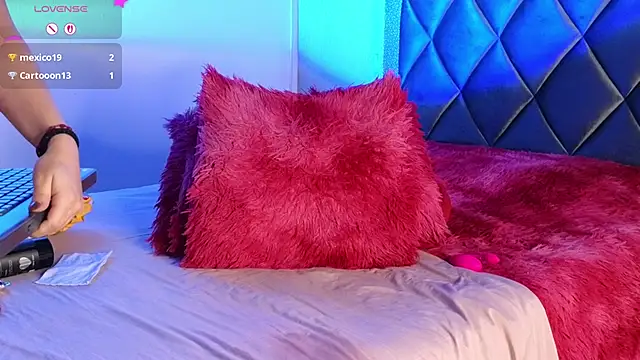 ashley_williamss's cam snapshot