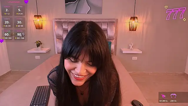 aisha_sakina's cam snapshot