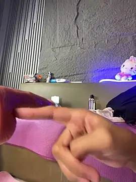 KaitlynLoveCam live sex cam