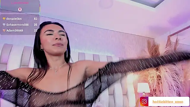 Viollet_xoxo's cam snapshot