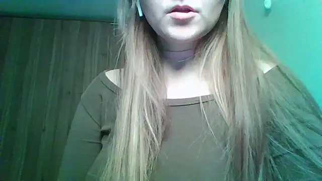 Evasapples's cam snapshot