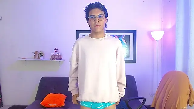 Maecum18's cam snapshot