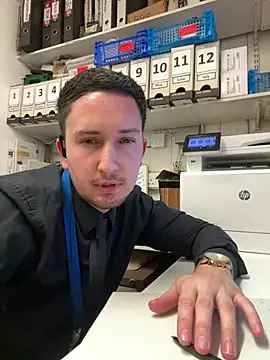 dirtyanal23's cam snapshot