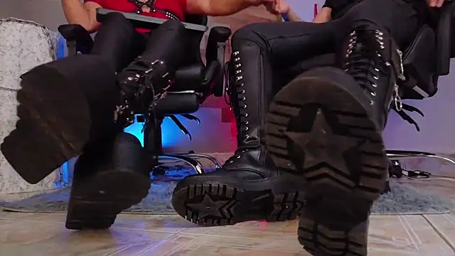 AngeloandEdward's cam snapshot