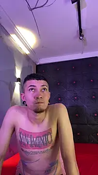 Logan_and_Reachel live sex cam