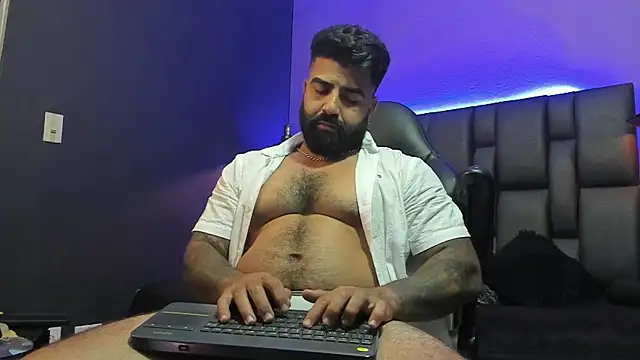 Lyon_vach live sex cam