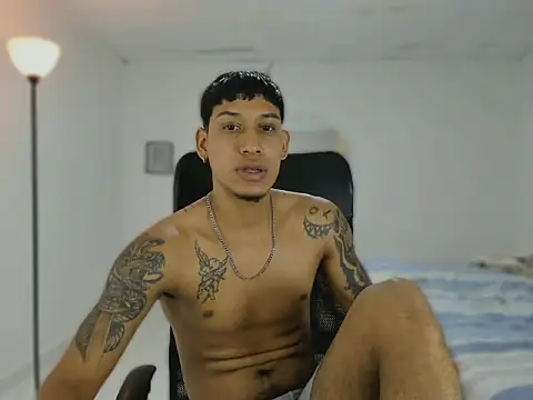 slim_master12's cam snapshot