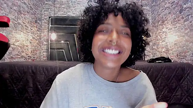 WILD_FIREE_'s cam snapshot