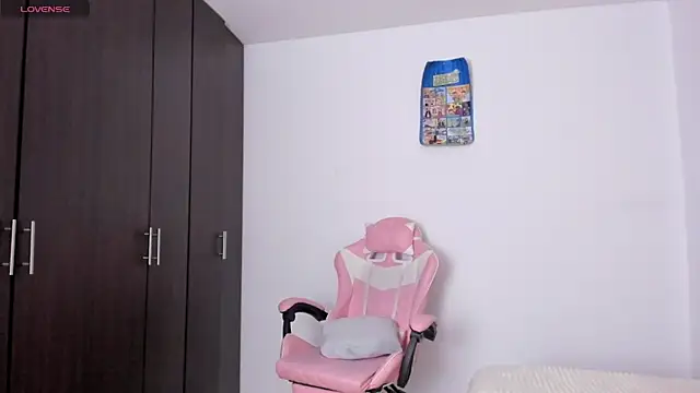 kendal_hot01 live sex cam