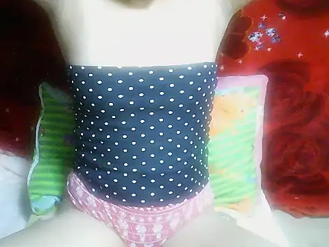 SweetHotBabe18's cam snapshot