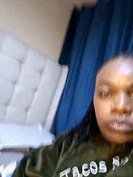 queen_arianna live sex cam