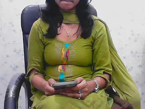 short_girl_'s cam snapshot