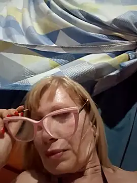 SexyMilf1211's cam snapshot