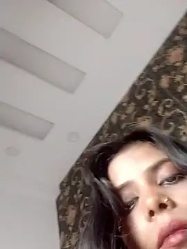 eleven_hotti's cam snapshot