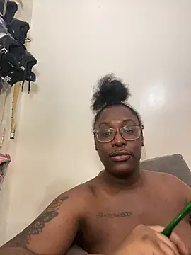 Sinfulwaterfalls's cam snapshot