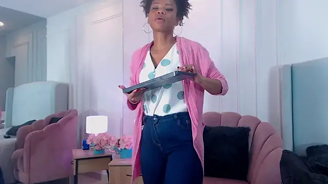 ChantalGarner live sex cam