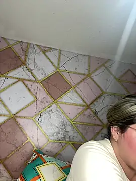 Amira_Malia's cam snapshot