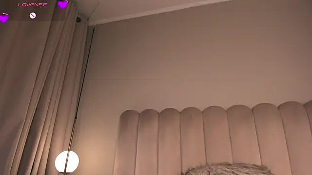 Melanie_hillz's cam snapshot