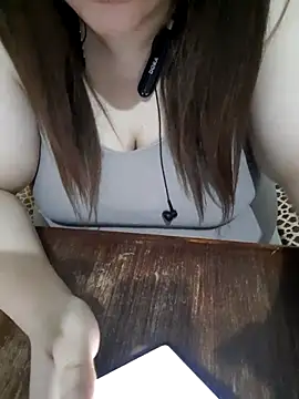 Madam-bezoul-'s cam snapshot