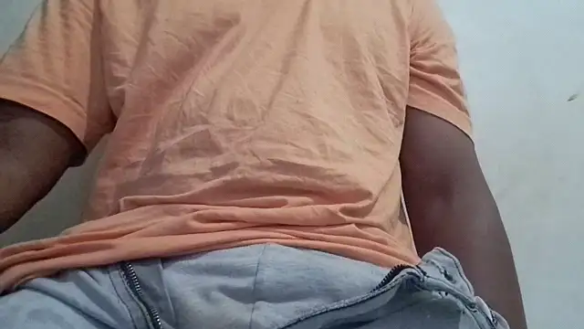 royblackbigpvt's cam snapshot