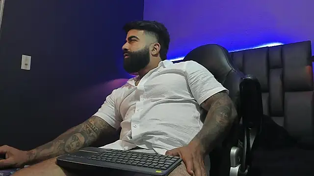 Lyon_vach live sex cam