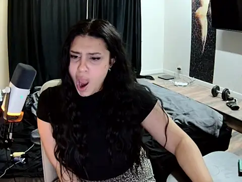 Nicole_Pars's cam snapshot