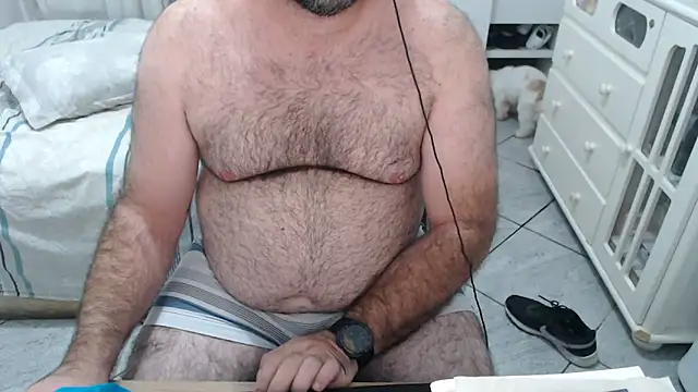 MysterBearMG live sex cam