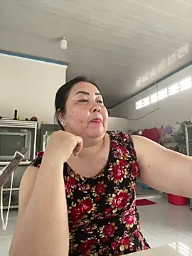 Alinat_'s cam snapshot