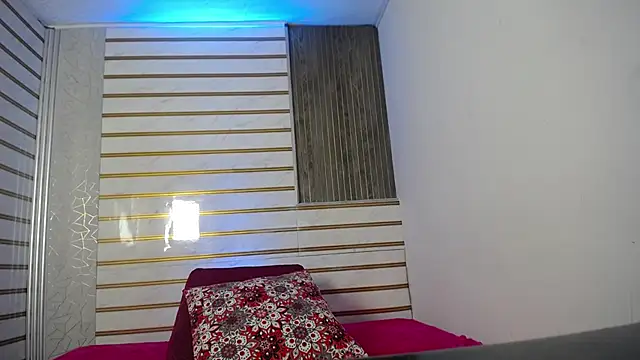 franchesca_roux's cam snapshot