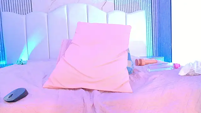 sh_malala's cam snapshot