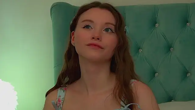 KeiraAsti live sex cam