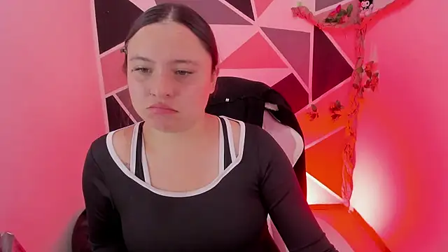 little_emma0's cam snapshot