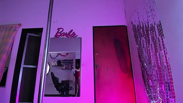 Miaa-fox's cam snapshot