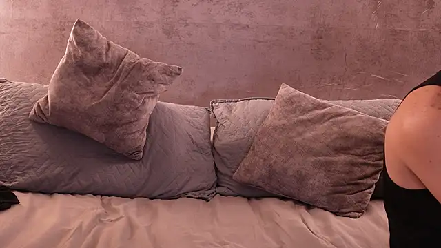 Nicky_and_Blake's cam snapshot