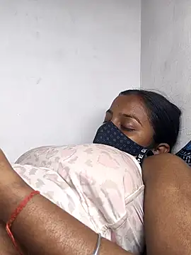 Royal-girl78's cam snapshot