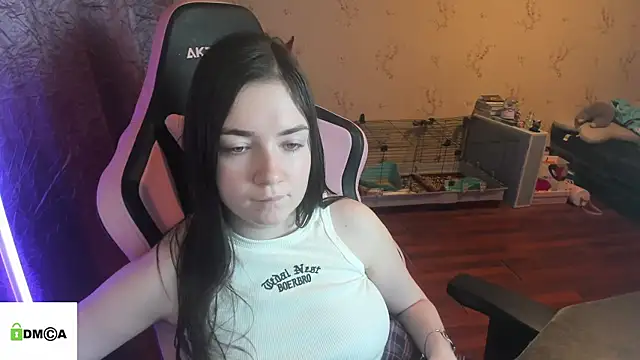 Crazy_forest_fairy's cam snapshot