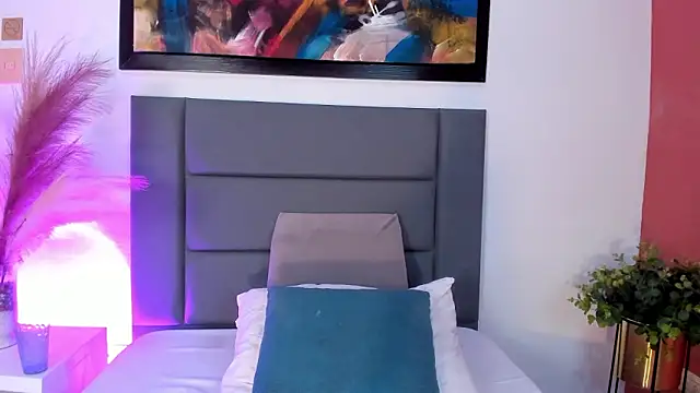 TessaMonroee's cam snapshot