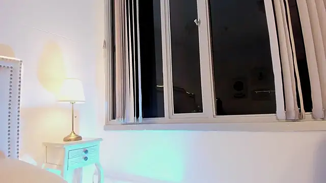 Charlote_Harper's cam snapshot