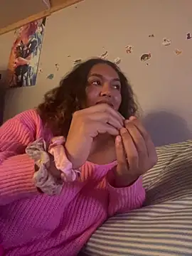 QueenNefertiti's cam snapshot