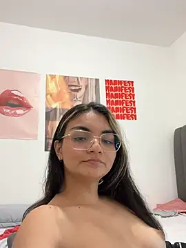 Cat2525 live sex cam