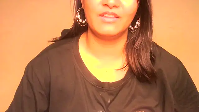 URs_RIYA's cam snapshot