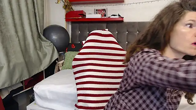 kellyterapy's cam snapshot