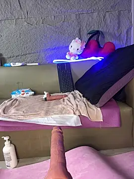 KaitlynLoveCam's cam snapshot