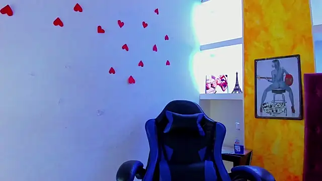 lala_clark's cam snapshot