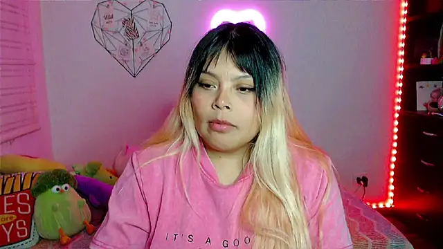 EllieMoonX's cam snapshot