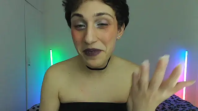 HoneyValentine live sex cam